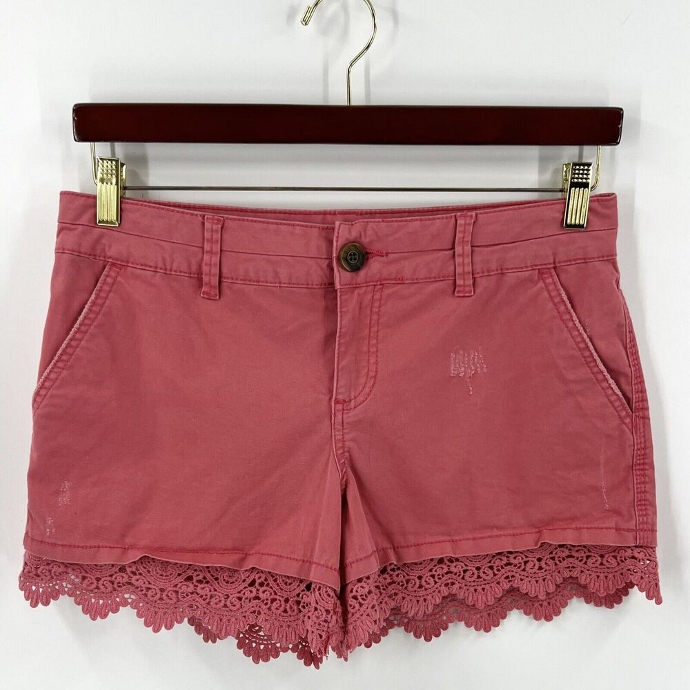 Maruices Khaki Shorts Size 7/8 Red Faded Lightly Distressed Lace Hem Womens